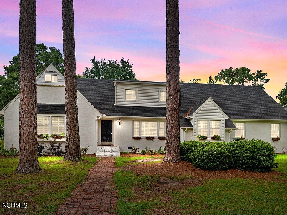 1st image of 104 Lord Ashley Drive