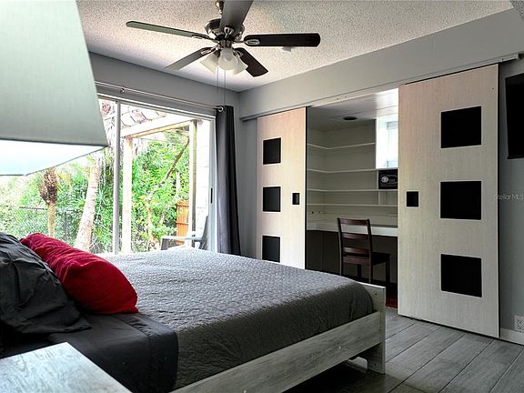 3rd image of 111 OAK LEE DRIVE