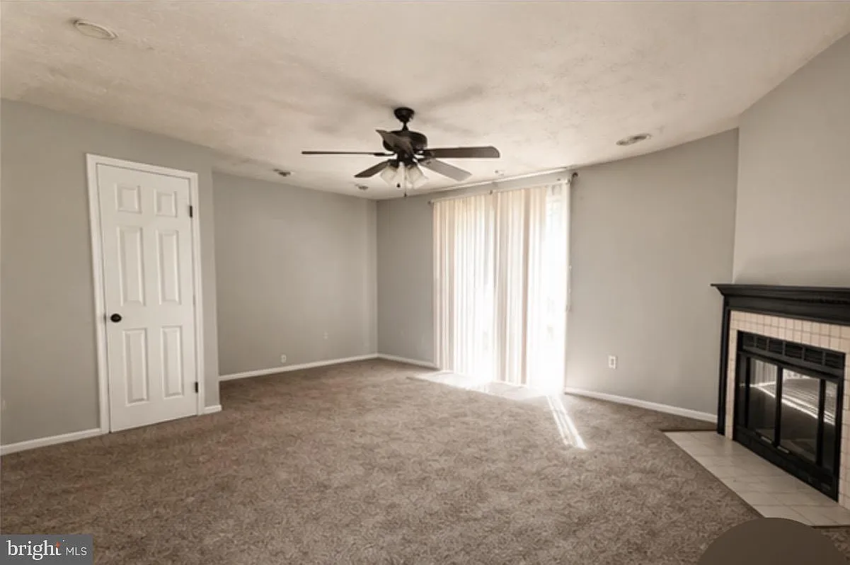 3 bed, 1.5 bath, 2178 sqft, $2,800 — Photo 3