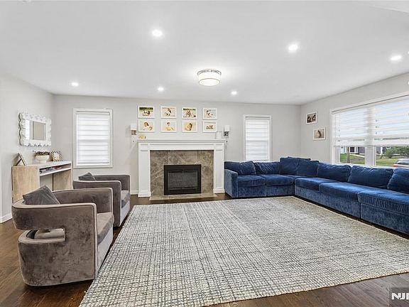 5th image of 373 Briarcliff Rd