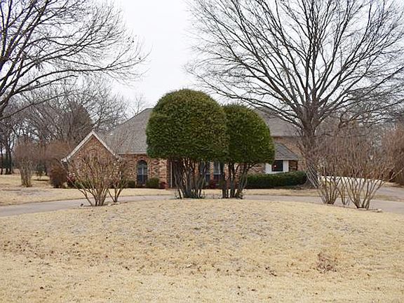 3rd image of 850 Ginger Ct