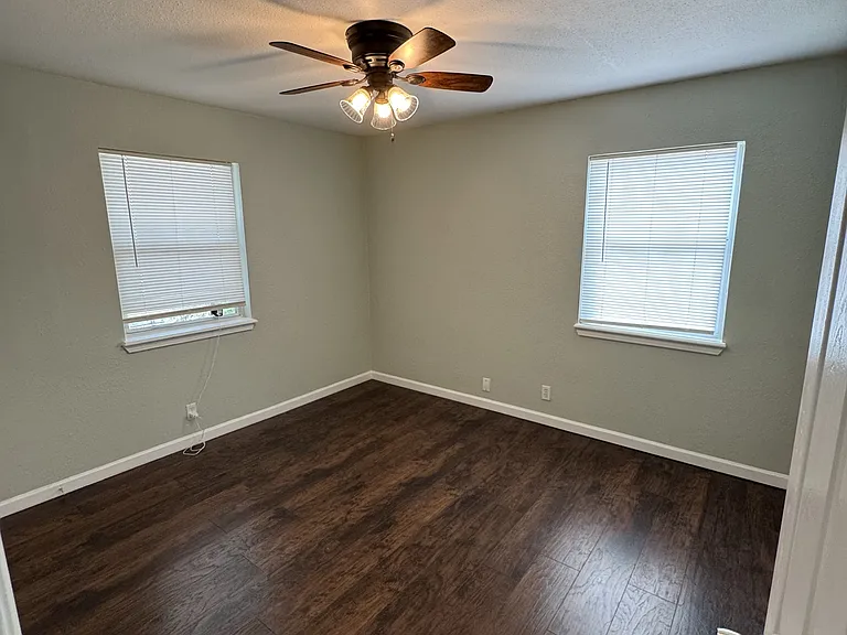 115 Plainview Dr — Photo 6