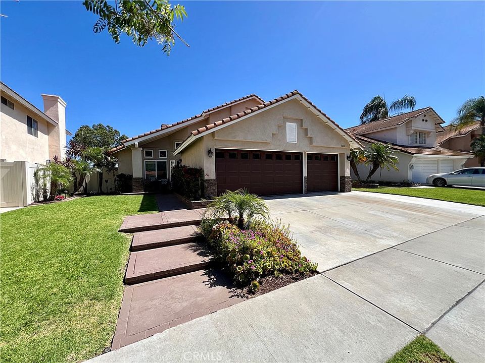 1st image of 2636 Las Mercedes Ln