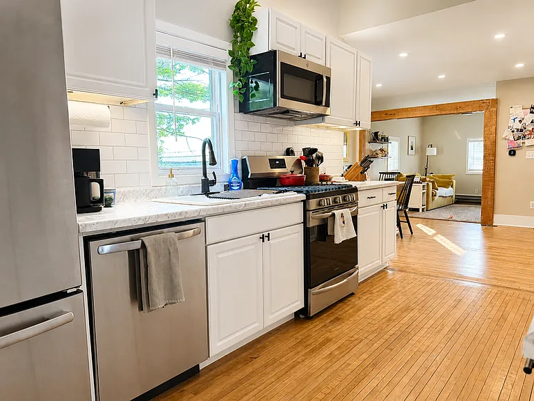 S92W23055 Milwaukee Ave — Photo 4