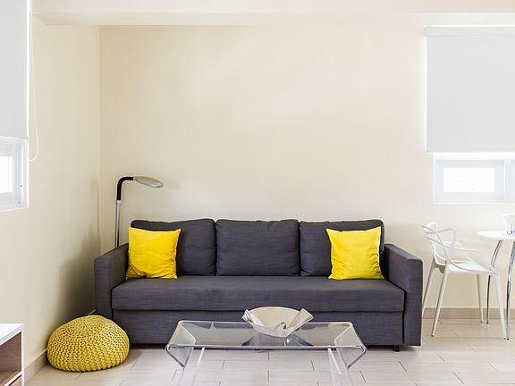 2nd image of 1408 Calle Aldea #4B