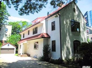 11920 80th Rd, Kew Gardens, NY 11415