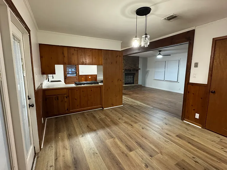 714 Avondale Rd — Photo 19