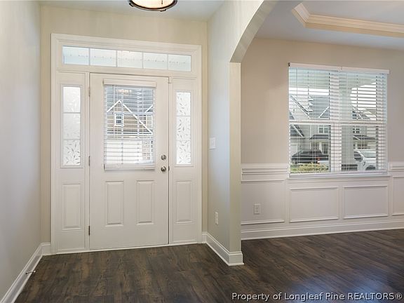 5th image of 320 Wishaw Ct