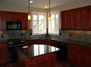 39356 Trillium Ave, Sandy, OR 97055