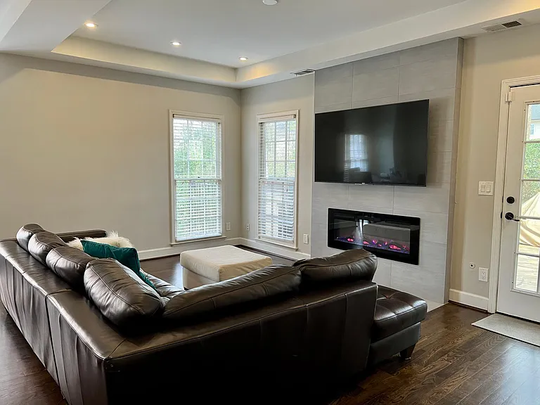 4553 Village Springs Pl — Photo 25