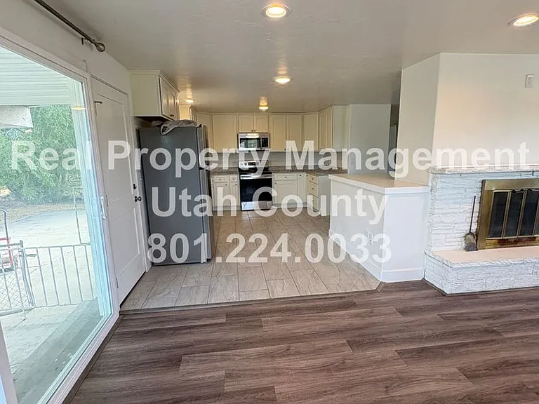 715 E 1400 S — Photo 11