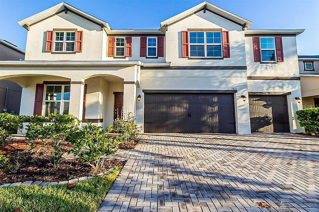 5 bed, 3497 sqft, $3,900 — Photo 1
