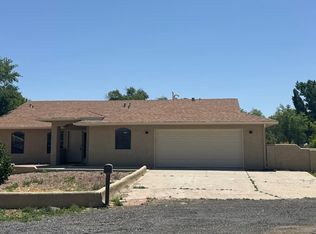 2300 Bruno Ln, Bosque Farms, NM 87068