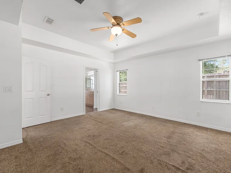 7860 SW 204th Ave — Photo 36