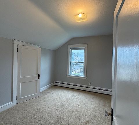 5th image of 154 Pelham St #2