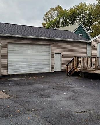 4th image of 28 Mechanic St