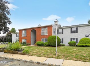 722 Zlotkin Cir APT 4, Freehold, NJ 07728