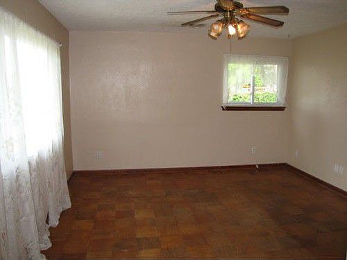 1st image of 572 Longfellow Ave