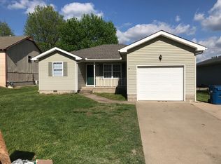 613 Valley View Dr, Carl Junction, MO 64834