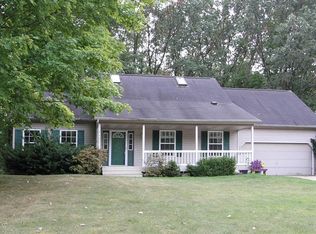 7061 Saint Charles Pl, Kalamazoo, MI 49009
