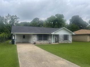 1107 Wagner St, Benton, LA 71006