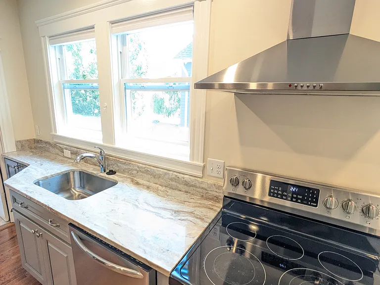 47 Springfield St #2F — Photo 18