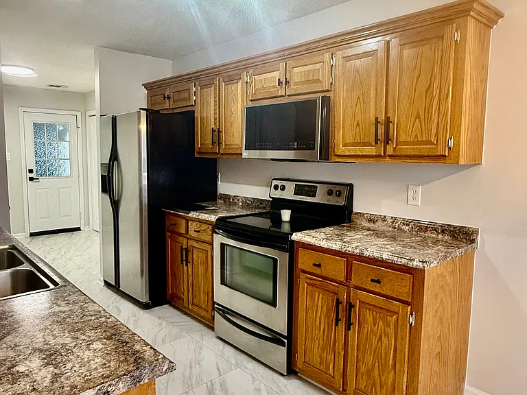 1021 Feagin Mill Rd — Photo 6