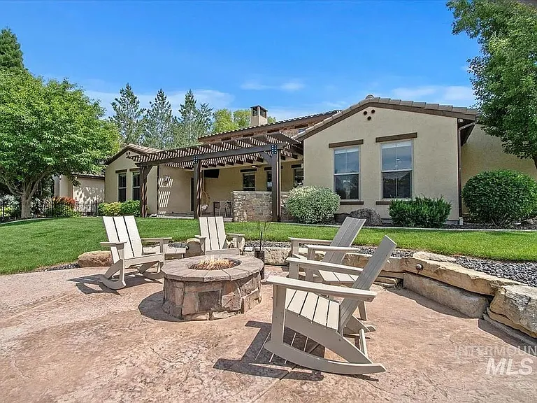 966 W Watersford Dr — Photo 48