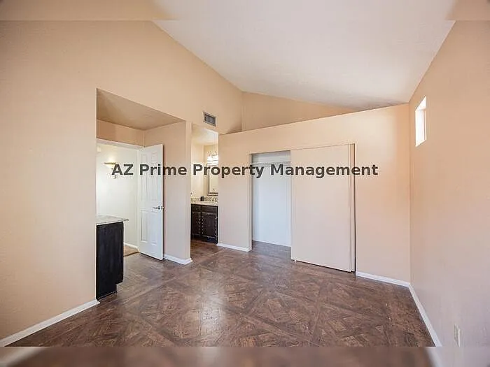 1650 N Ventura Ln — Photo 25
