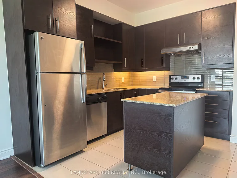 277 S Park Rd #802 — Photo 5