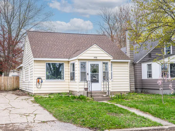 1958 Nevada St, Muskegon, MI 49441