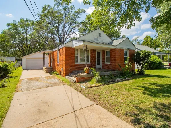 749 N Gow St, Wichita, KS 67203