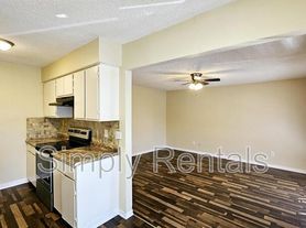 202 Park Cir