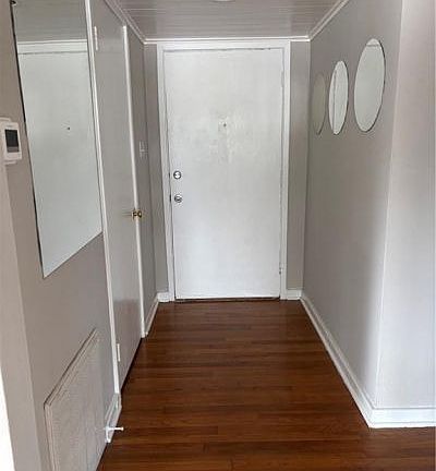 5th image of 239 Opal St APT A