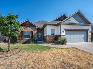 9121 NW 89th St, Yukon, OK 73099