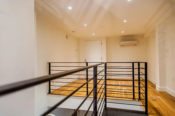 Rented by Nooklyn NYC LLC | media 99