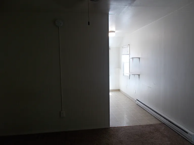 519.5 S Almon St #F — Photo 8