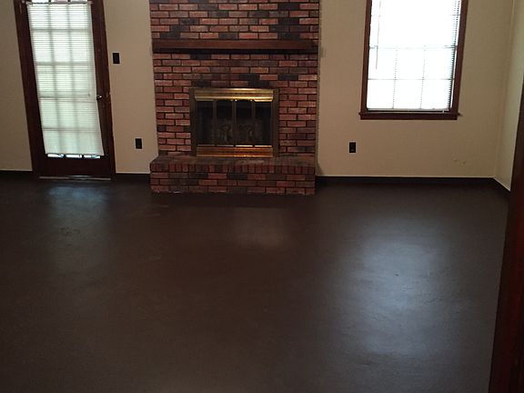 4th image of 303 Cedarwood Dr
