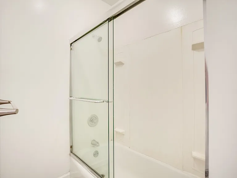 2713 Fremont Ave S #3 — Photo 22