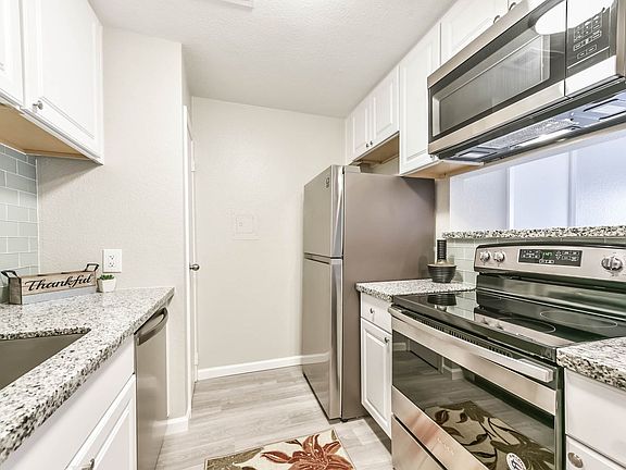 5th image of 2501 Gulf Fwy APT 268