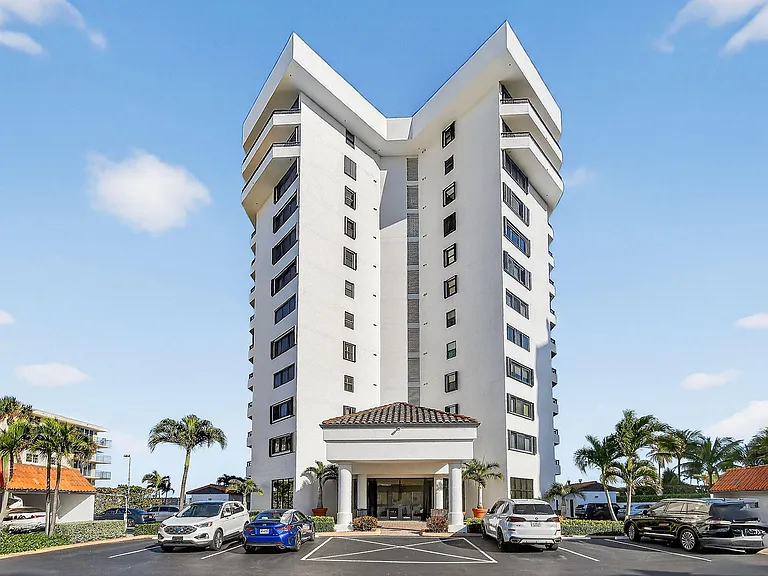 600 Ocean Dr #6002C — Photo 36