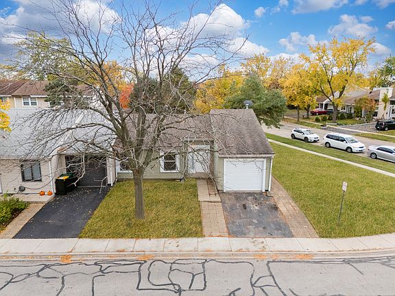 3rd image of 202 W Birchwood Dr #202
