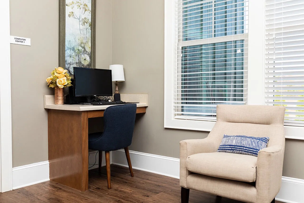 Shiloh Apartments — Photo 4
