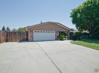 3104 Blakeburn Ln, Bakersfield, CA 93309