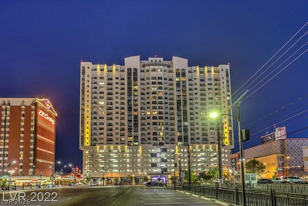 150 Las Vegas Blvd — Photo 1