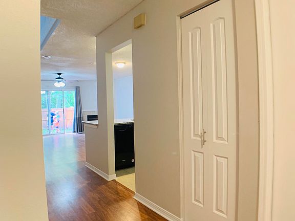 2nd image of 8520 Sturbridge Cir W