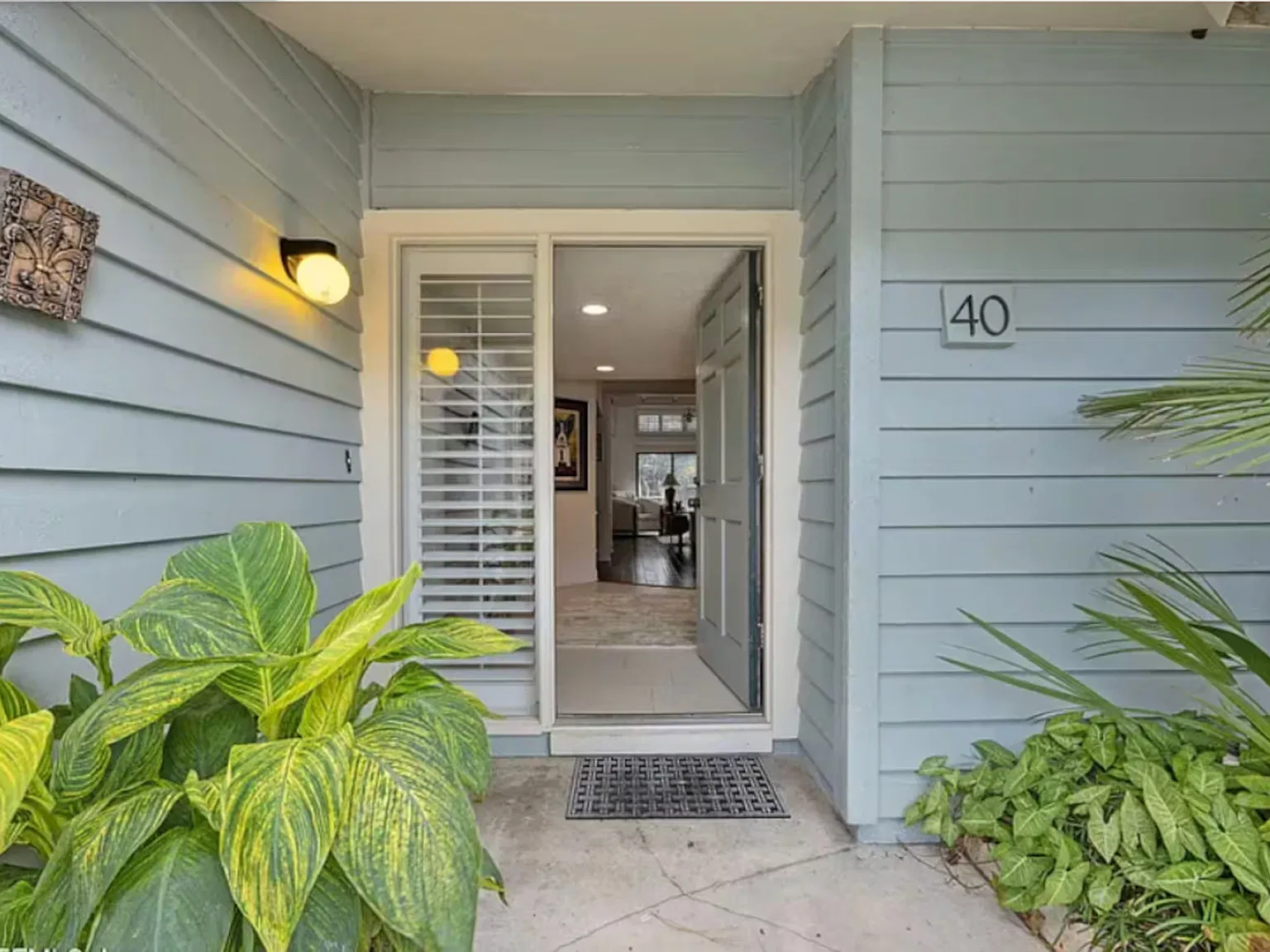 3 bed, 2020 sqft, $8,125 — Photo 2