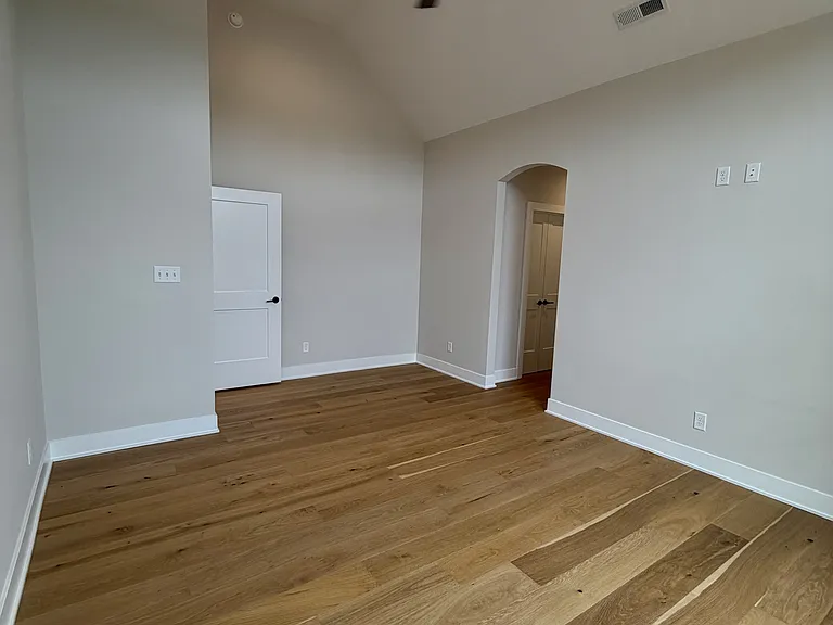 204 Crest Ridge Ct — Photo 23