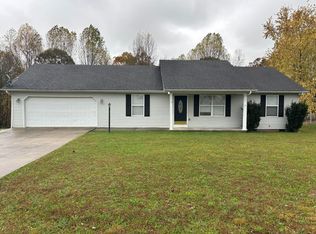 104 Huckleberry Dr, Science Hill, KY 42553