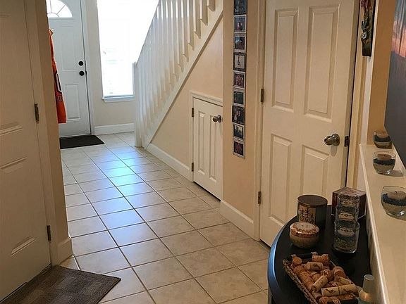 4th image of 10762 NW 65th Way